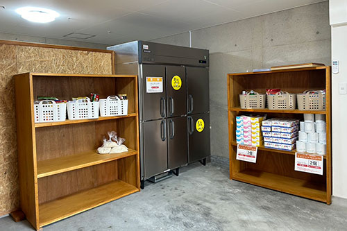 検品の上、コミュニティフリッジでご提供します 検品の上、コミュニティフリッジでご提供します